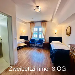 3* Hotel Altstadthotel Hayk Am Rhein