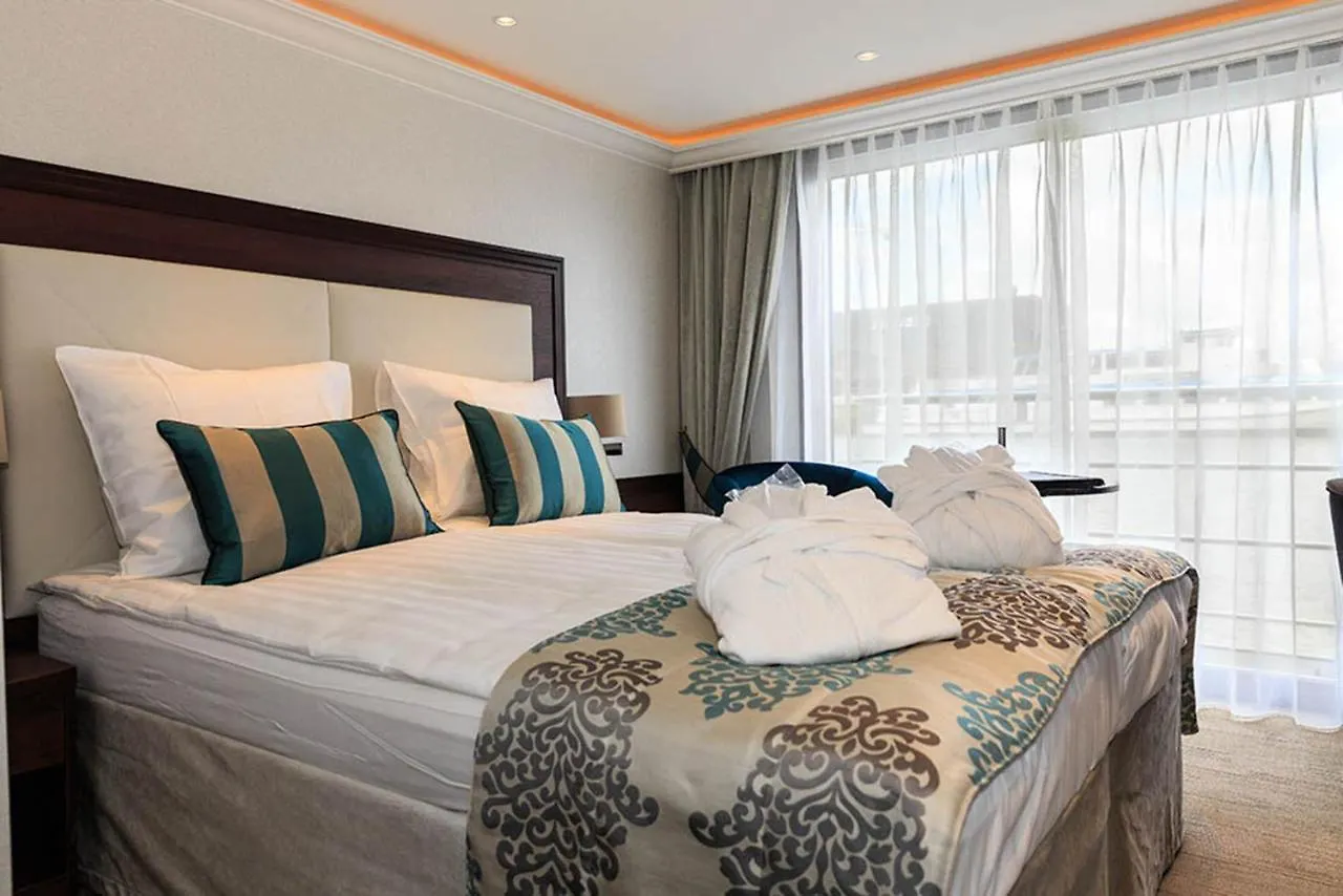 Hotelships Holland - Ms Charles Dickens Κολωνία 5*,  Γερμανία