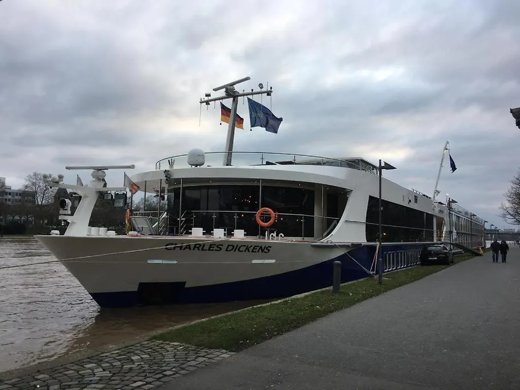 Botel Hotelships Holland - Ms Charles Dickens Cologne